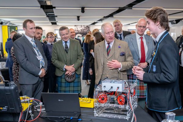 His Majesty The King meets members of the Mintlaw Academy ROV team.